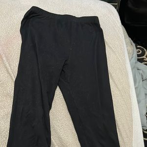 Black leggings perfect for working out
